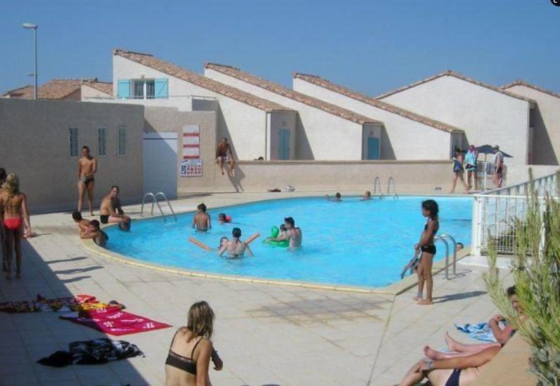 T3 vue mer et plage, avec wifi et parking Saint-Pierre-la-Mer  Buitenkant foto