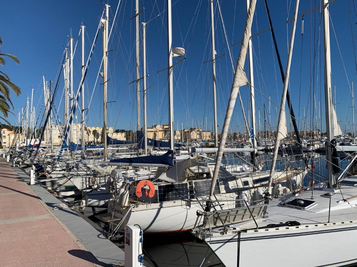 T3 vue mer et plage, avec wifi et parking Saint-Pierre-la-Mer  Buitenkant foto