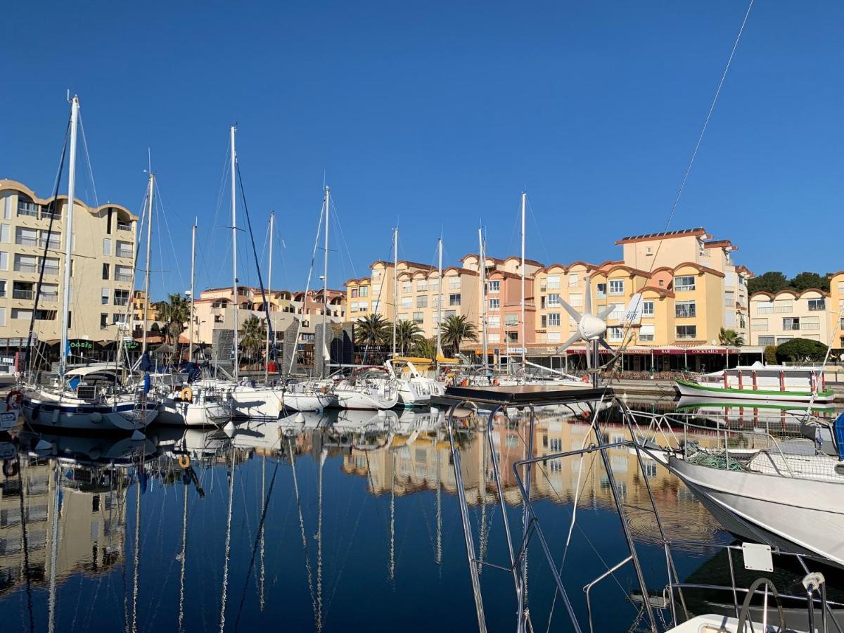 T3 vue mer et plage, avec wifi et parking Saint-Pierre-la-Mer  Buitenkant foto