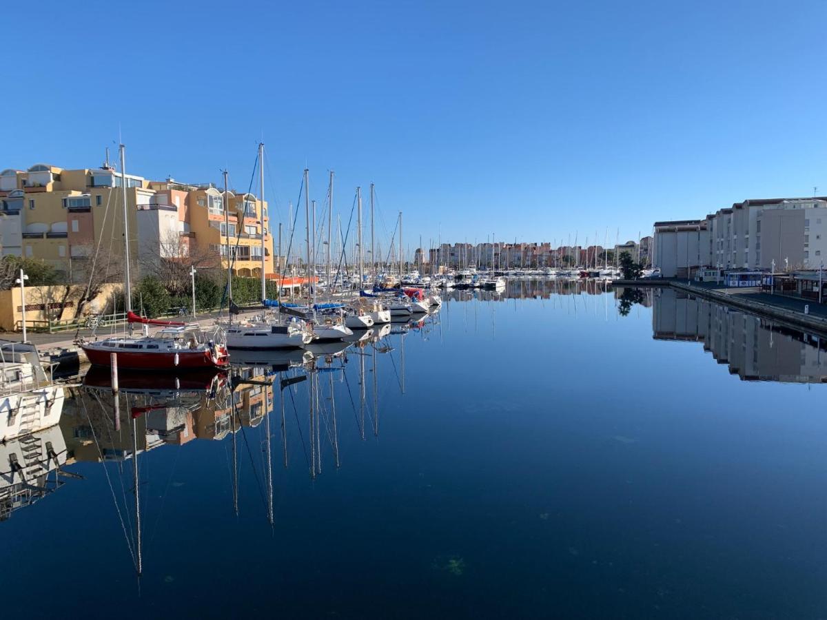 T3 vue mer et plage, avec wifi et parking Saint-Pierre-la-Mer  Buitenkant foto