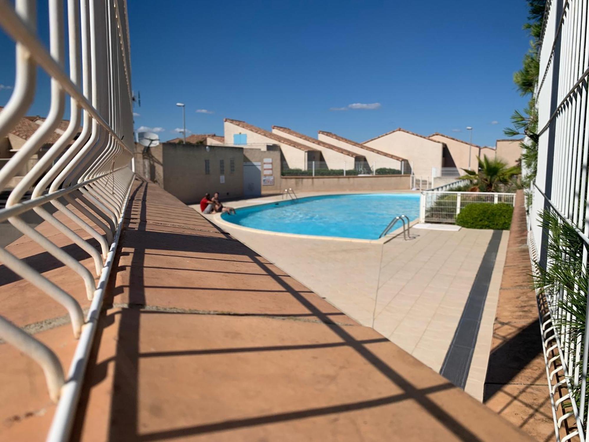 T3 vue mer et plage, avec wifi et parking Saint-Pierre-la-Mer  Buitenkant foto